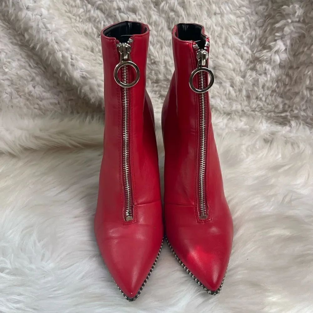 bar III Briget synthetic leather Red Ankle heels Boots front Zipper SZ7.5M